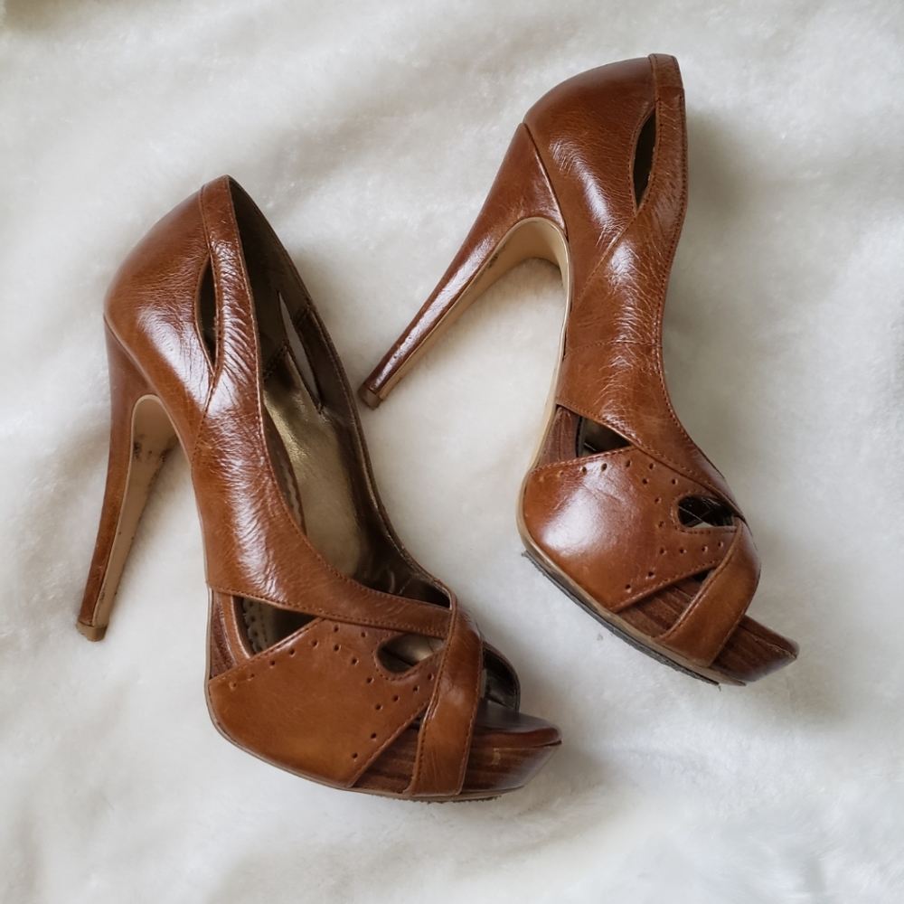 Bakers brown leather heels